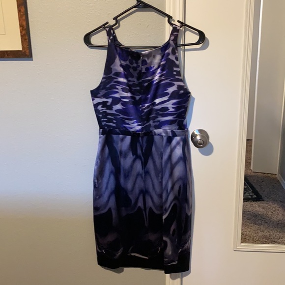 Dress - Picture 2 of 5